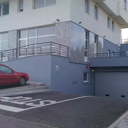 Pepperhill Apt-balkon, Ukc