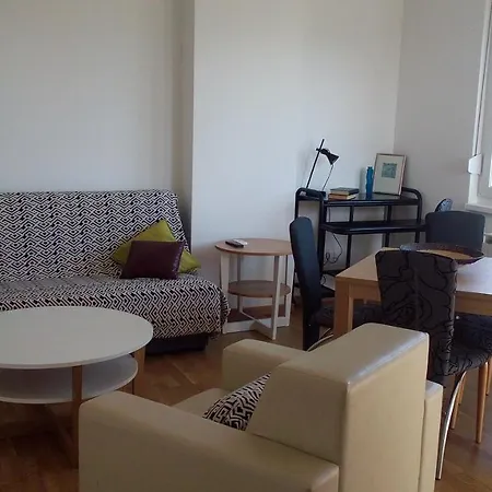 Pepperhill Apt-balkon, Ukc Apartment *